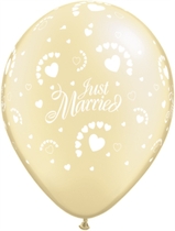 Qualatex 11" Ivory Just Married Hearts Latex Wedding Balloons 25pk